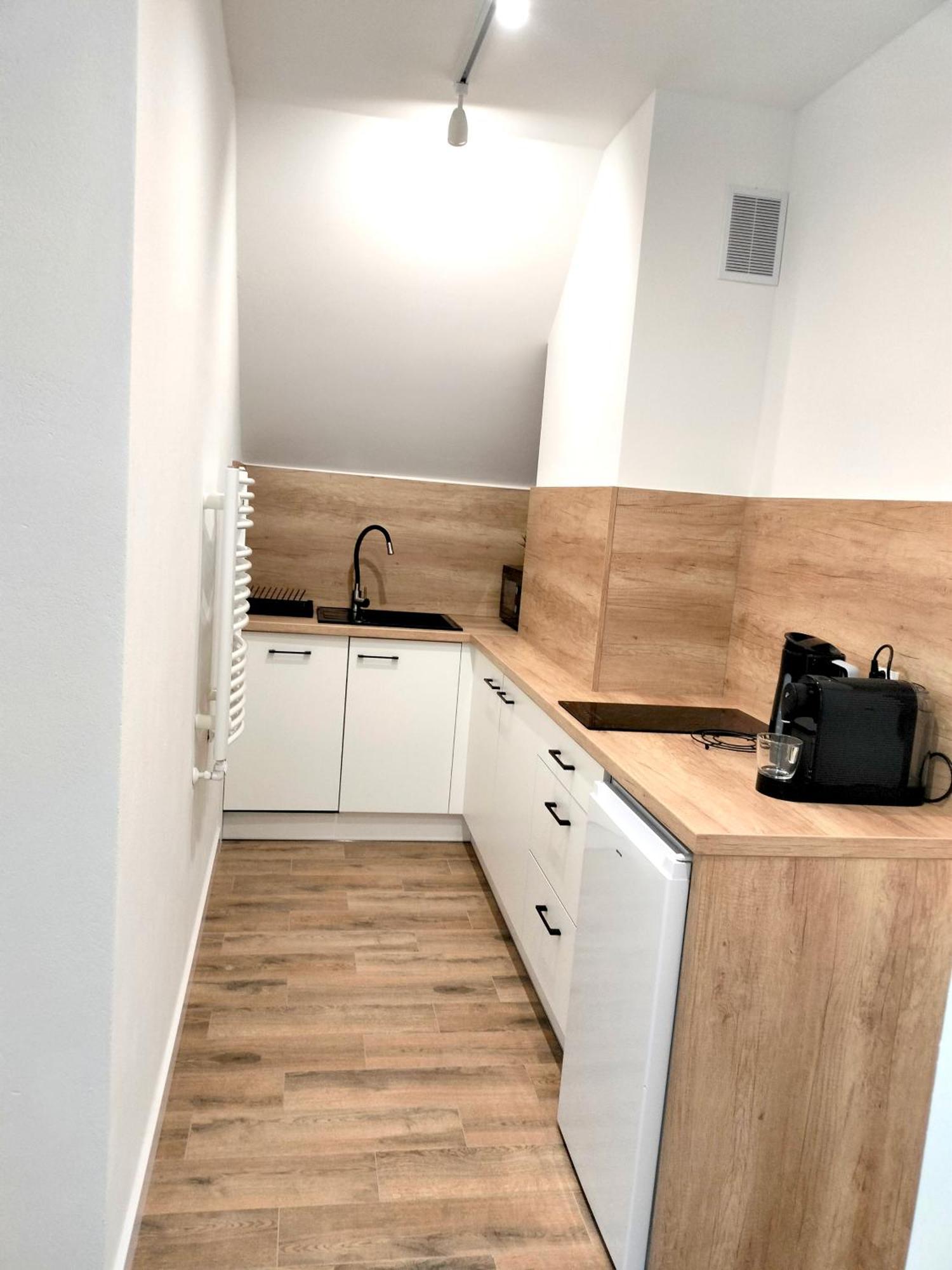 Agroturystyka Jodlowa - Rodzinne Apartamenty W Centrum Gor Swietokrzyskich - Sala Zabaw, Zwierzeta, Bilard Krajno-Zagorze ภายนอก รูปภาพ