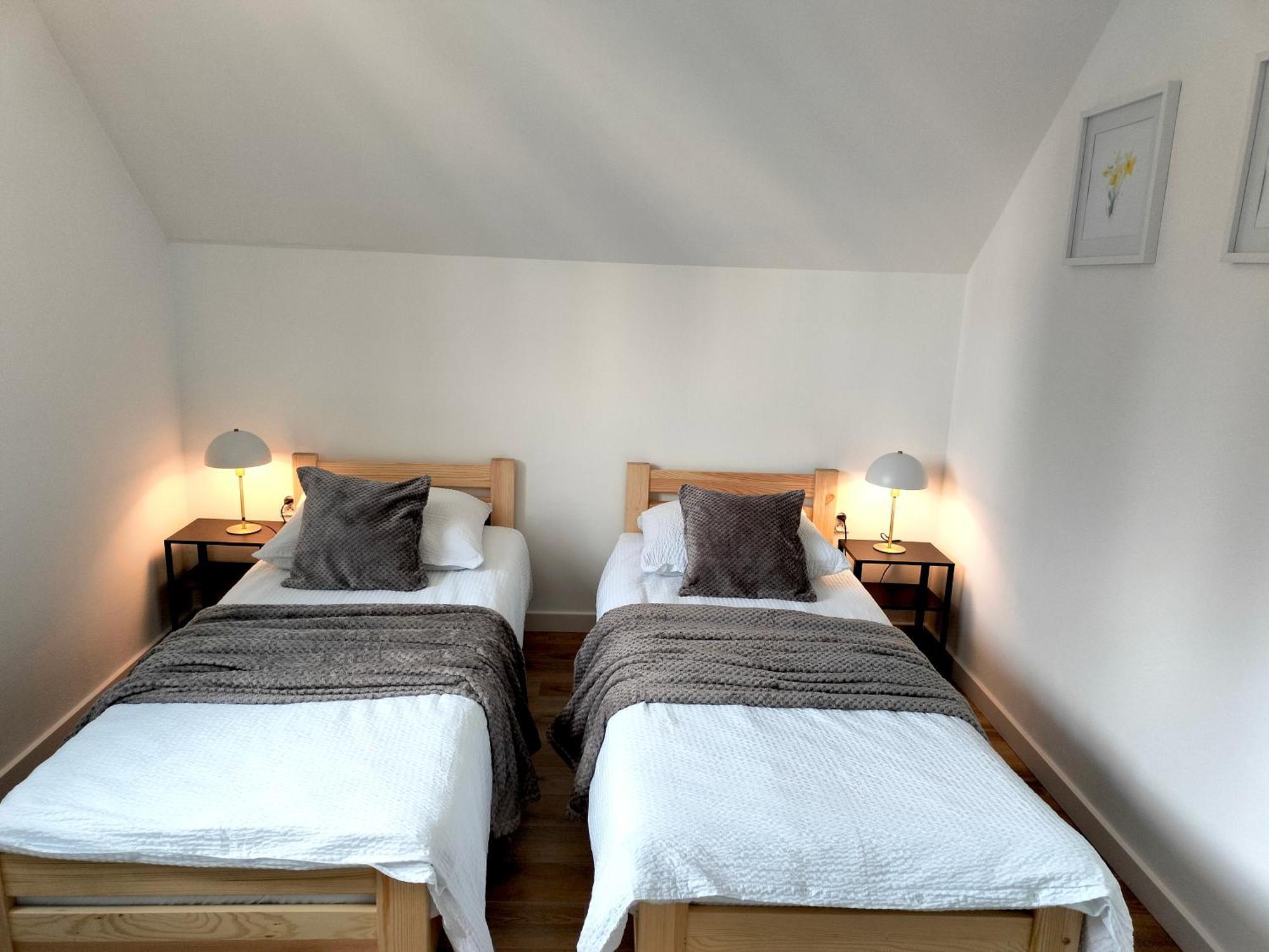 Agroturystyka Jodlowa - Rodzinne Apartamenty W Centrum Gor Swietokrzyskich - Sala Zabaw, Zwierzeta, Bilard Krajno-Zagorze ภายนอก รูปภาพ